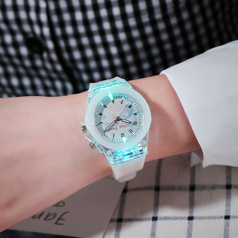 女の子と男の子のためのクォーツスポーツウォッチ,シリコンクロ - Chronograph Sport Watch のレビューと価格