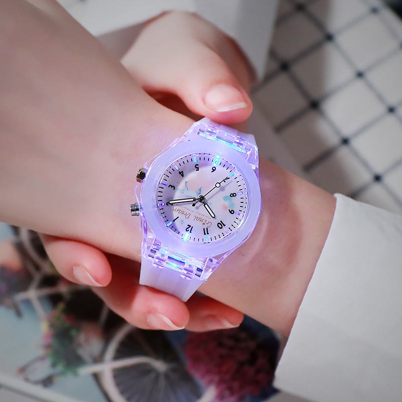 女の子と男の子のためのクォーツスポーツウォッチ,シリコンクロ - Chronograph Sport Watch のレビューと価格
